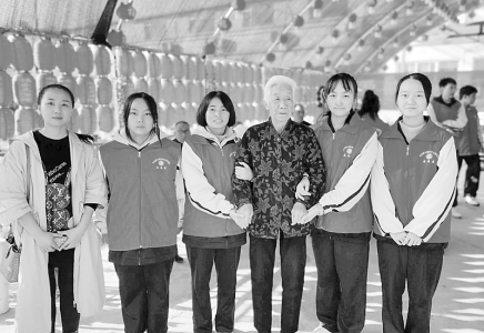           通过各项活动引导学生健康成长 图片由受访者提供        