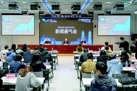           　本报记者 胡远嘉 摄        